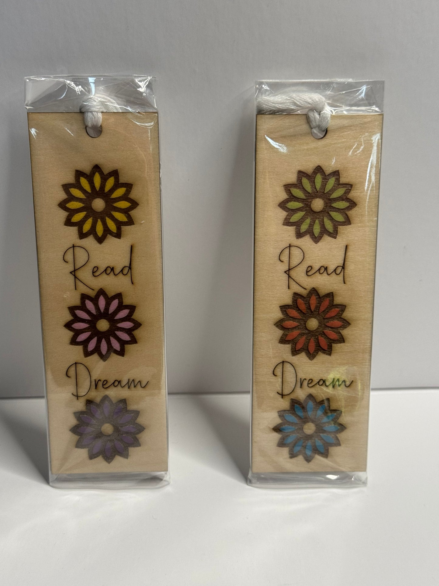 Wooden bookmarks-Various designs